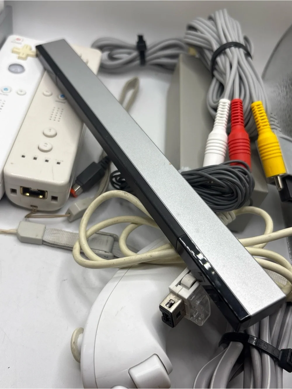 Nintendo White Wii Console Bundle with Remotes, Nunchuk & Cables